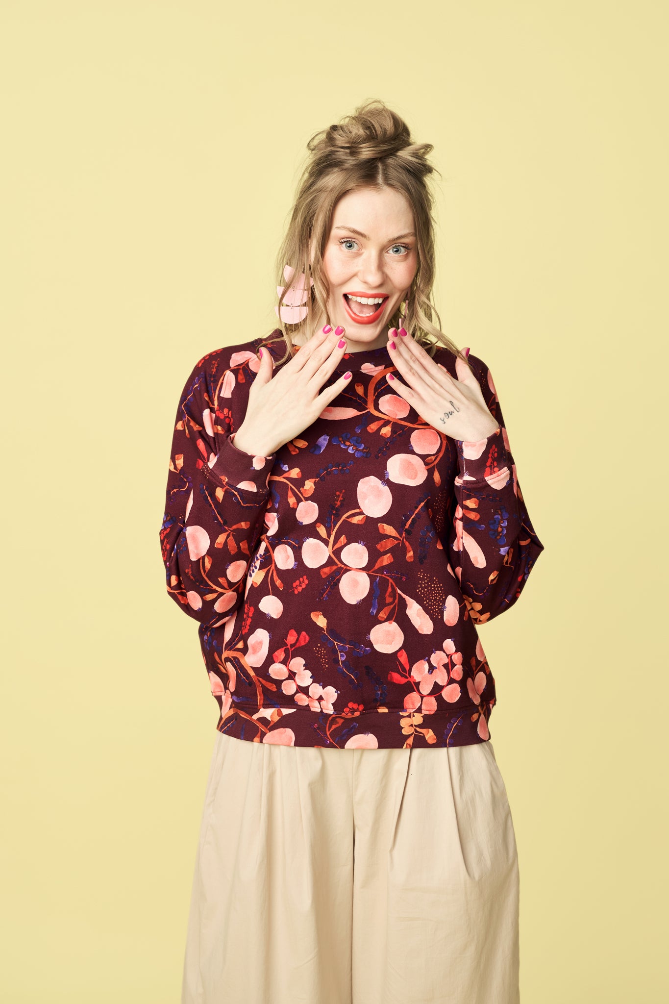 OUTLET: COLLEGEPAITA, Berrycloud