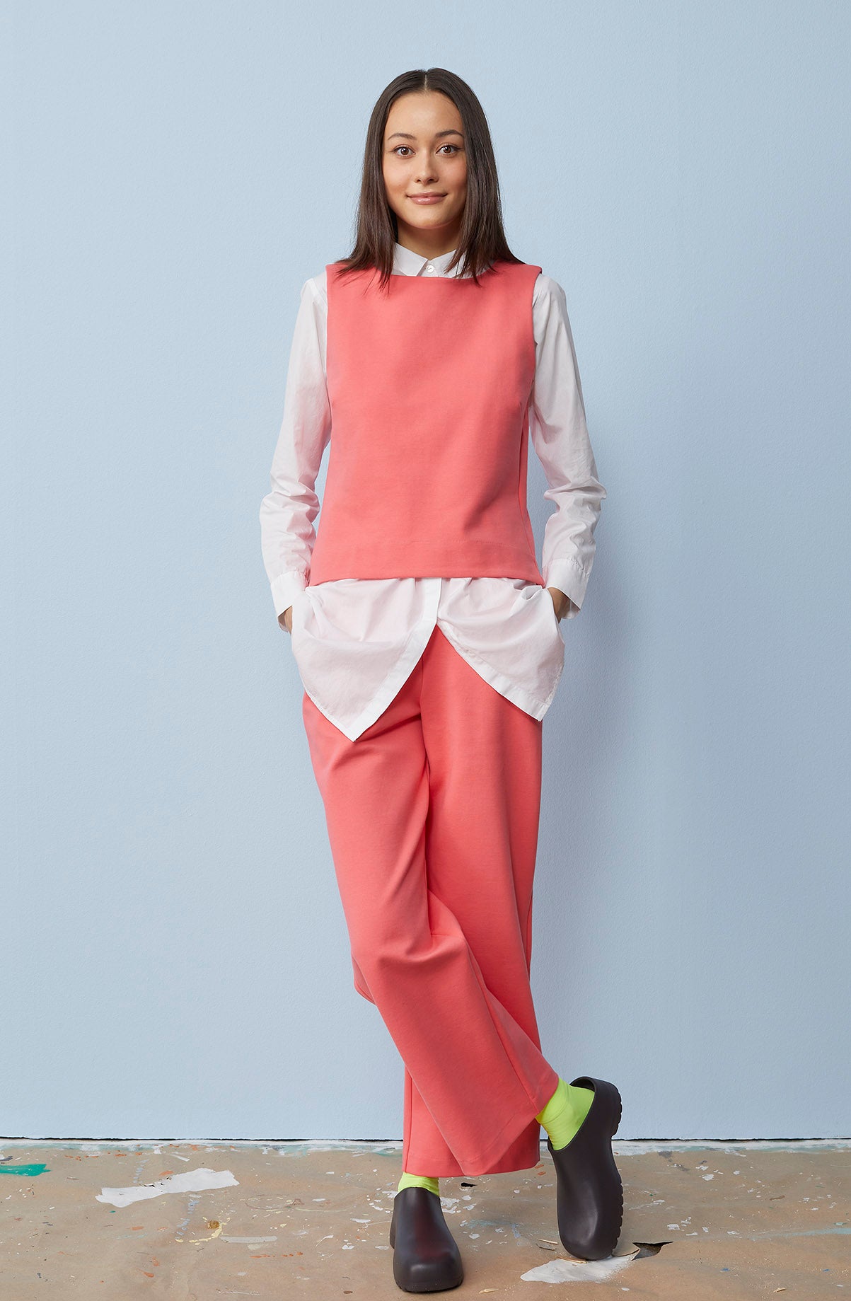 OUTLET: BOAT NECK TOP, Coral Red