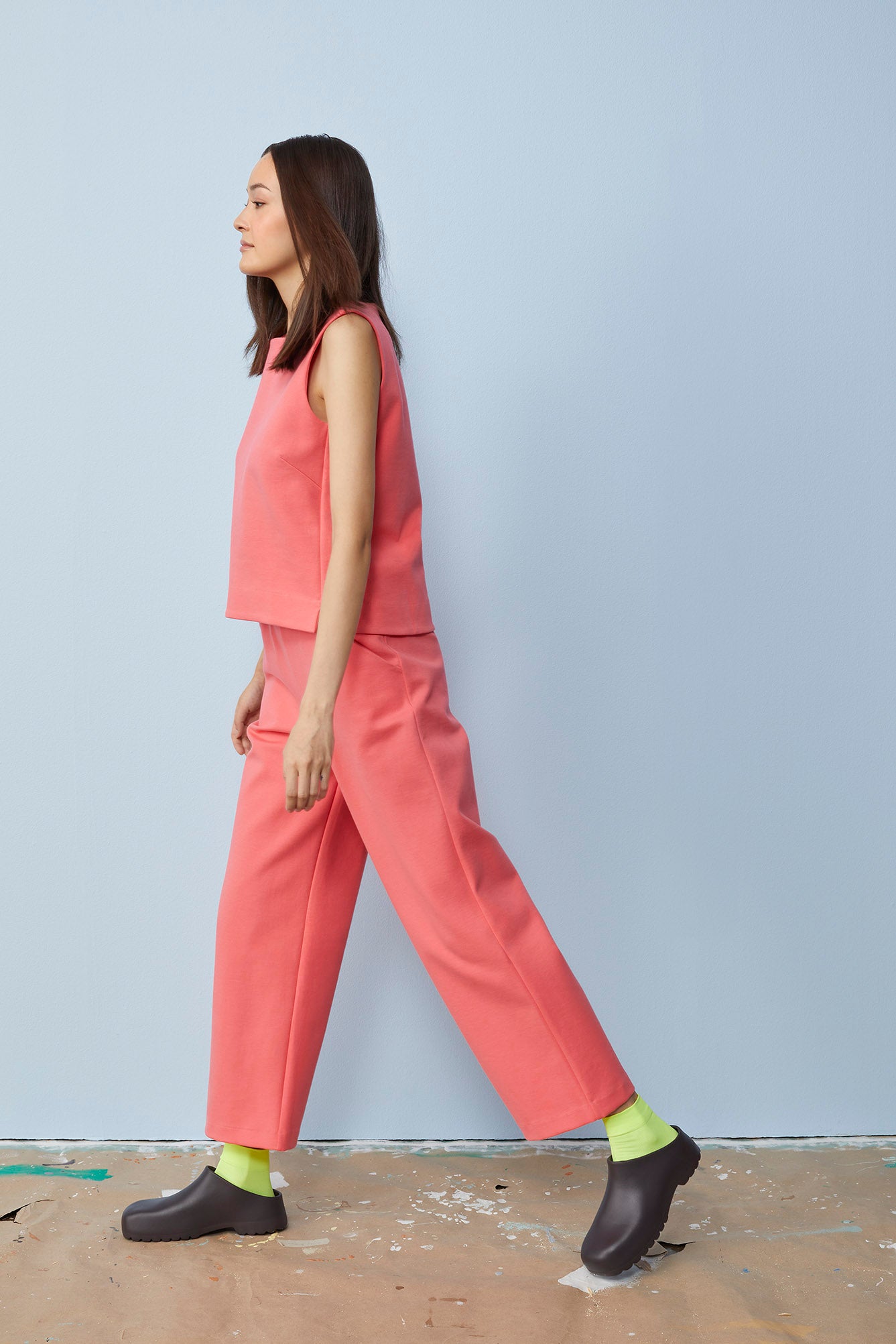 OUTLET: BOAT NECK TOP, Coral Red